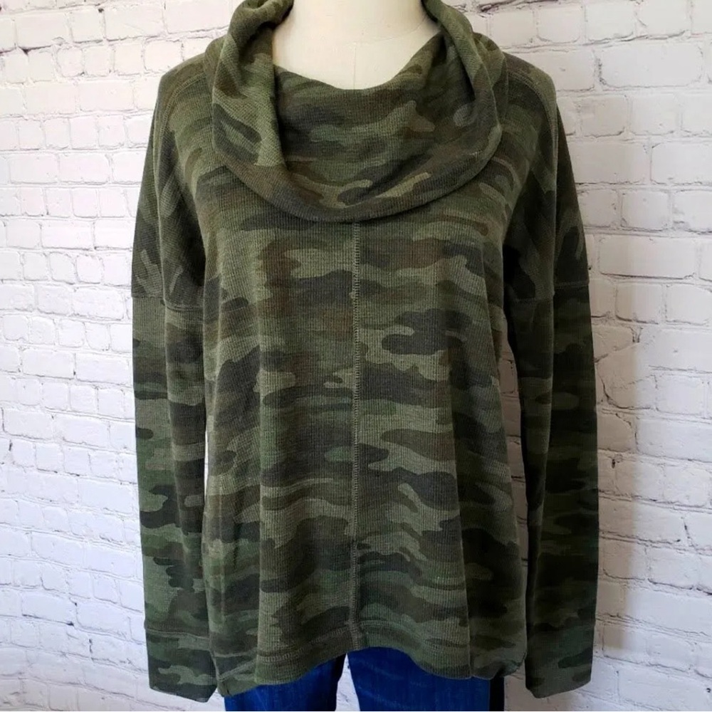 Lucky Brand Cowl Neck Long Sleeve Camo Top--Sz S